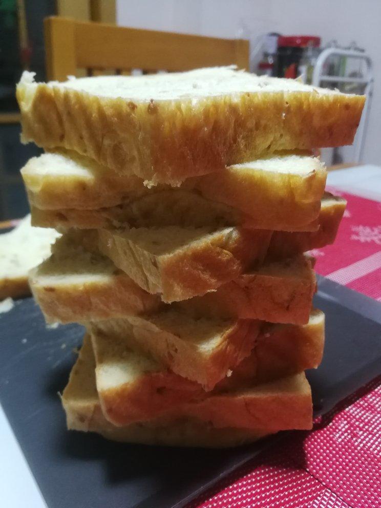 亚麻籽土司