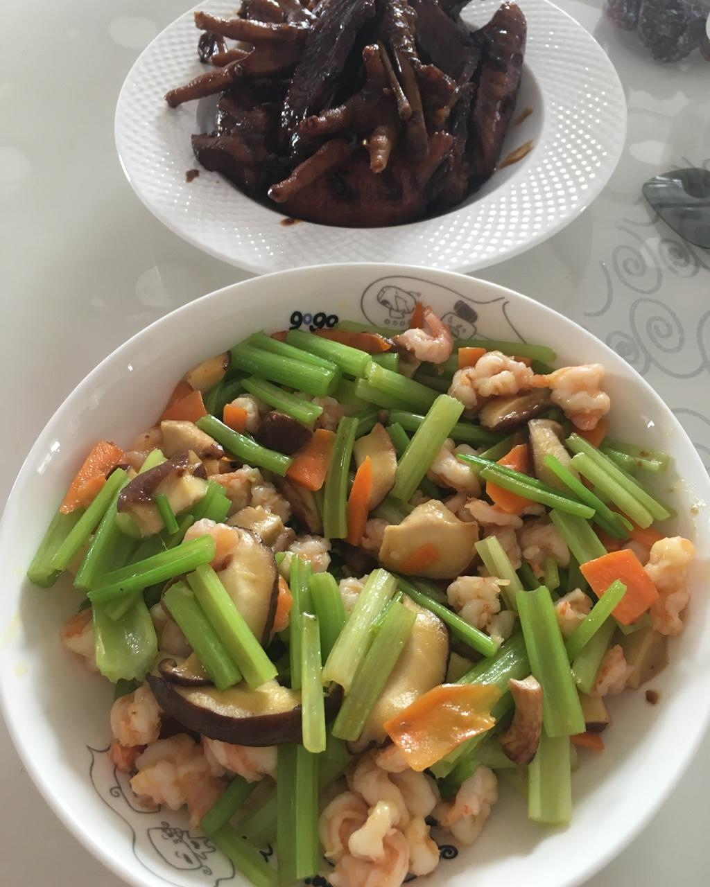 三色炒虾仁
