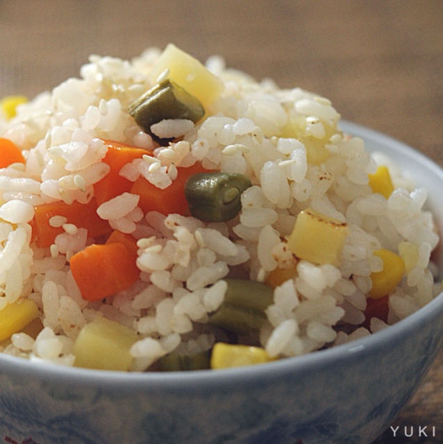 韩式香肠土豆焖饭