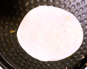 鸡蛋灌饼的做法 步骤8