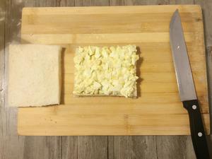 鸡蛋玉米三明治的做法 步骤8