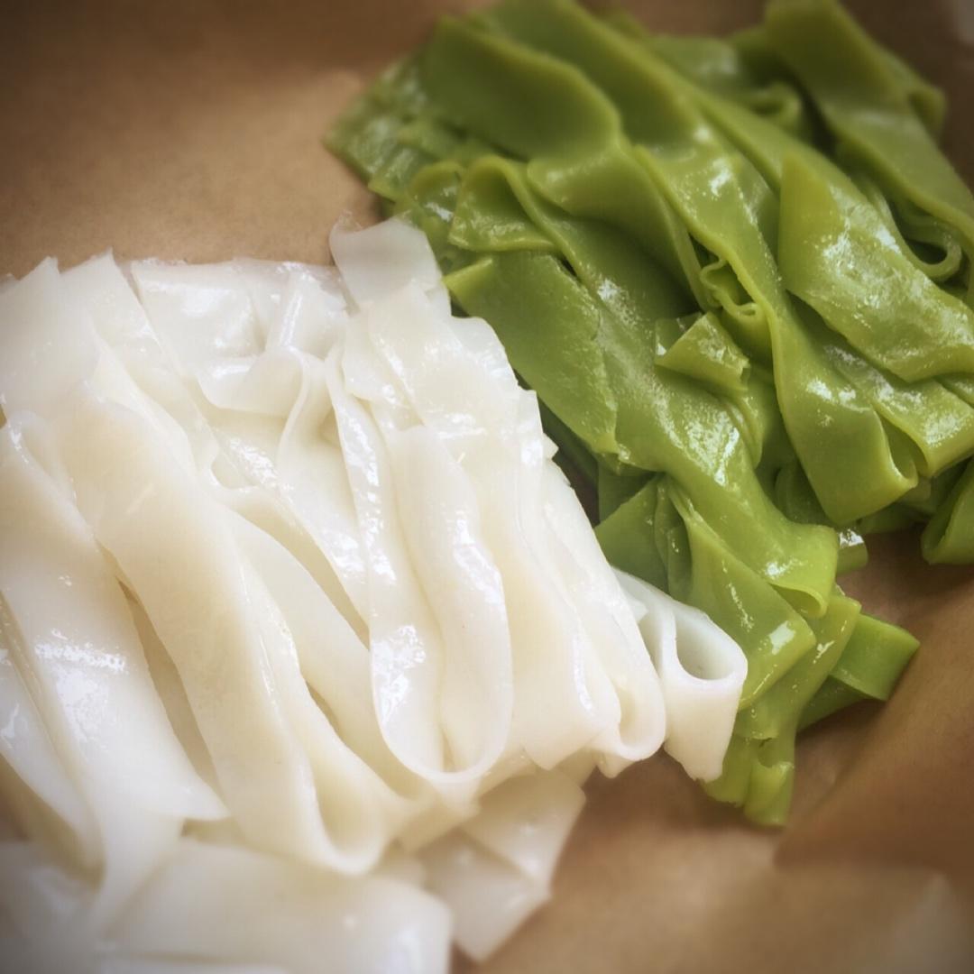 蒸凉皮（含面筋做法&面糊浓度调节）