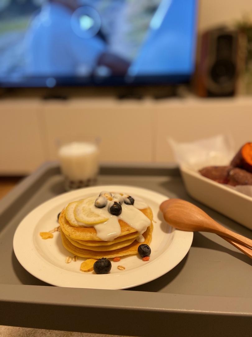 香蕉松饼(无需烤箱，食材简单，快手)