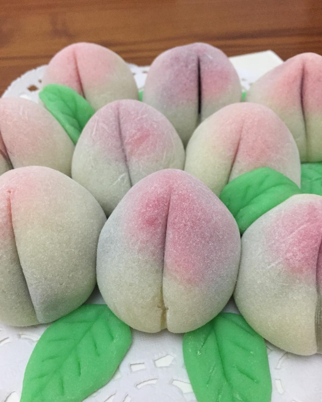 寿桃 预见遇见3013做的寿桃 赞 糯米粉,粘米粉,低粉,糖粉,炼乳,牛奶