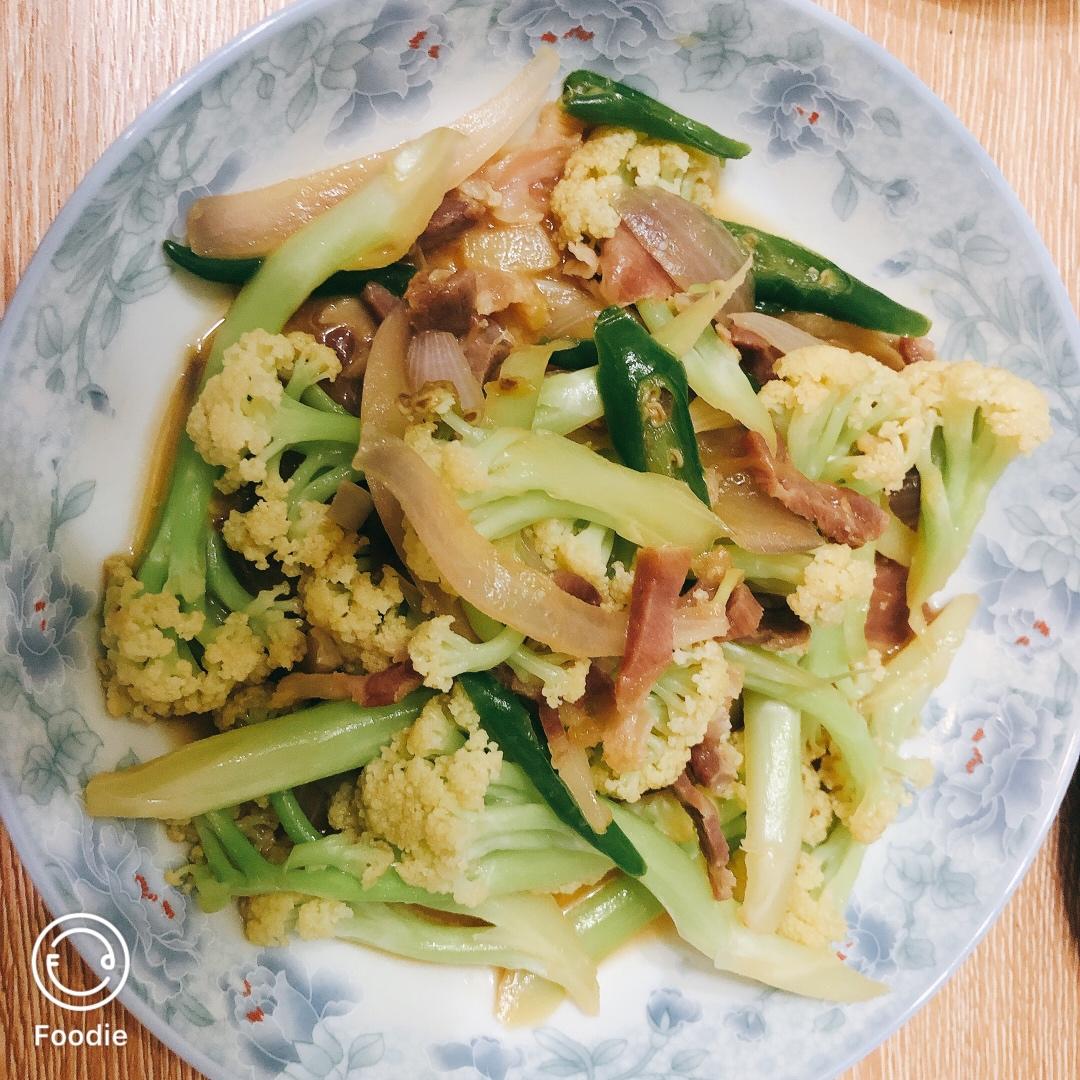 干煸菜花（花菜炒肉）