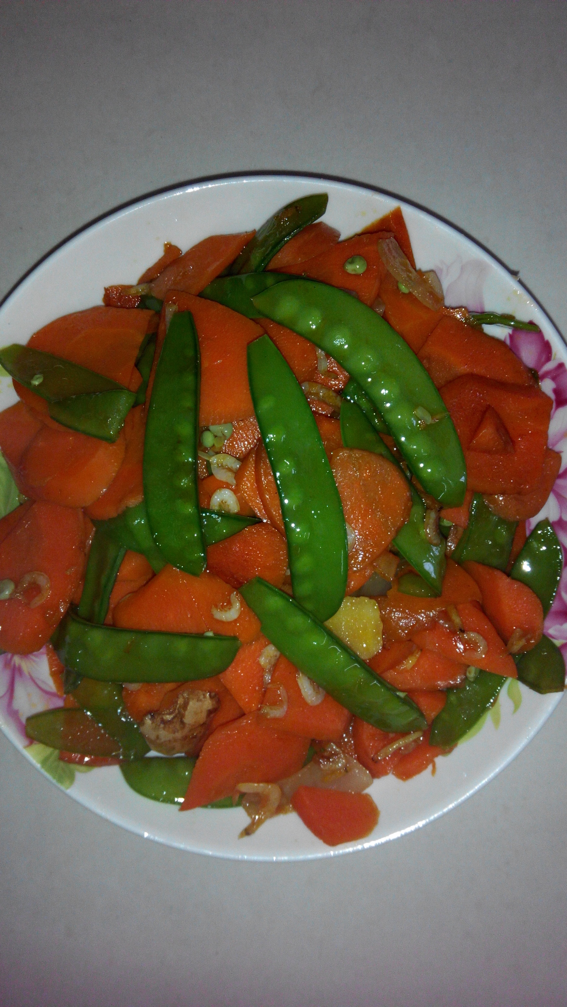 红萝卜炒肉丝