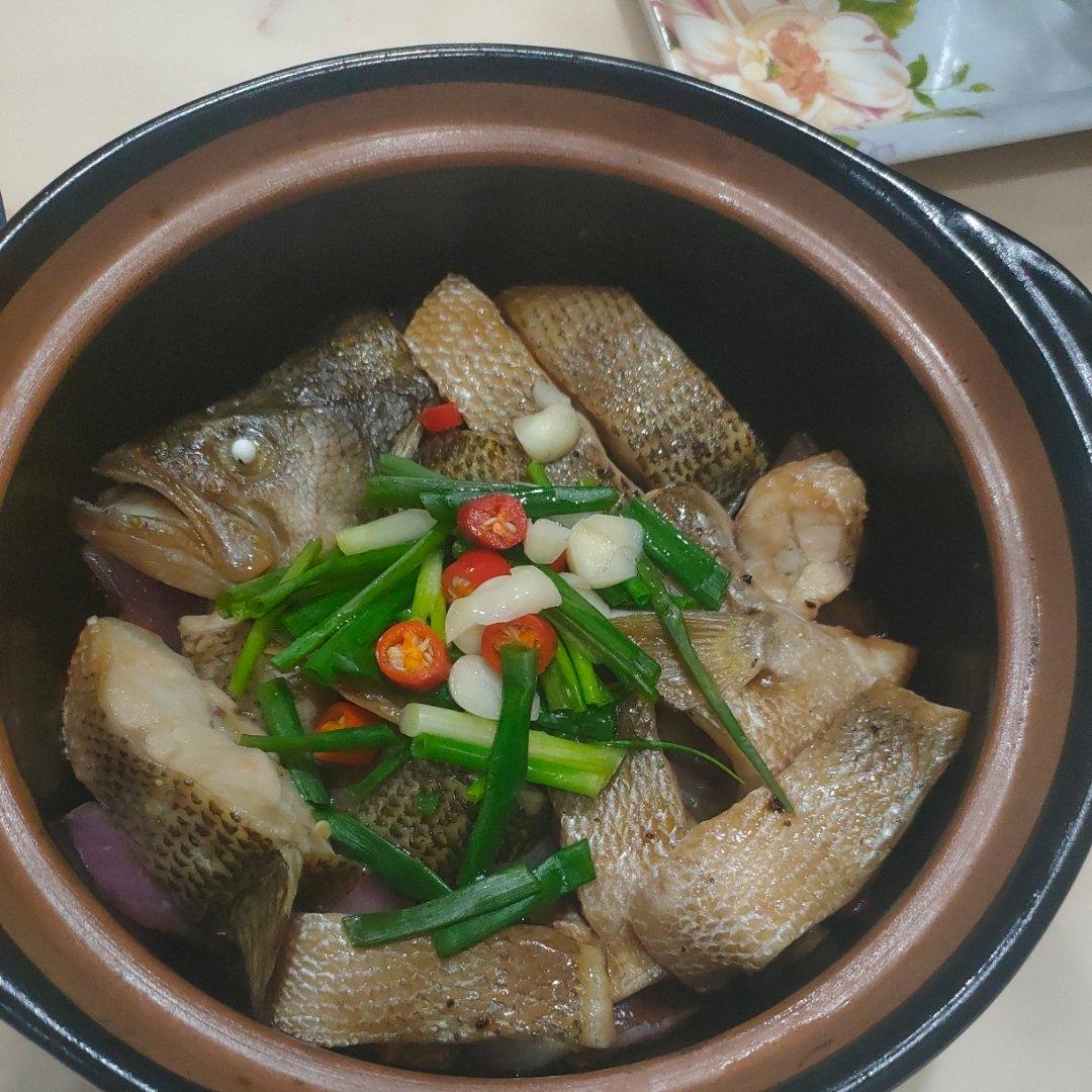 葱香焗鲈鱼