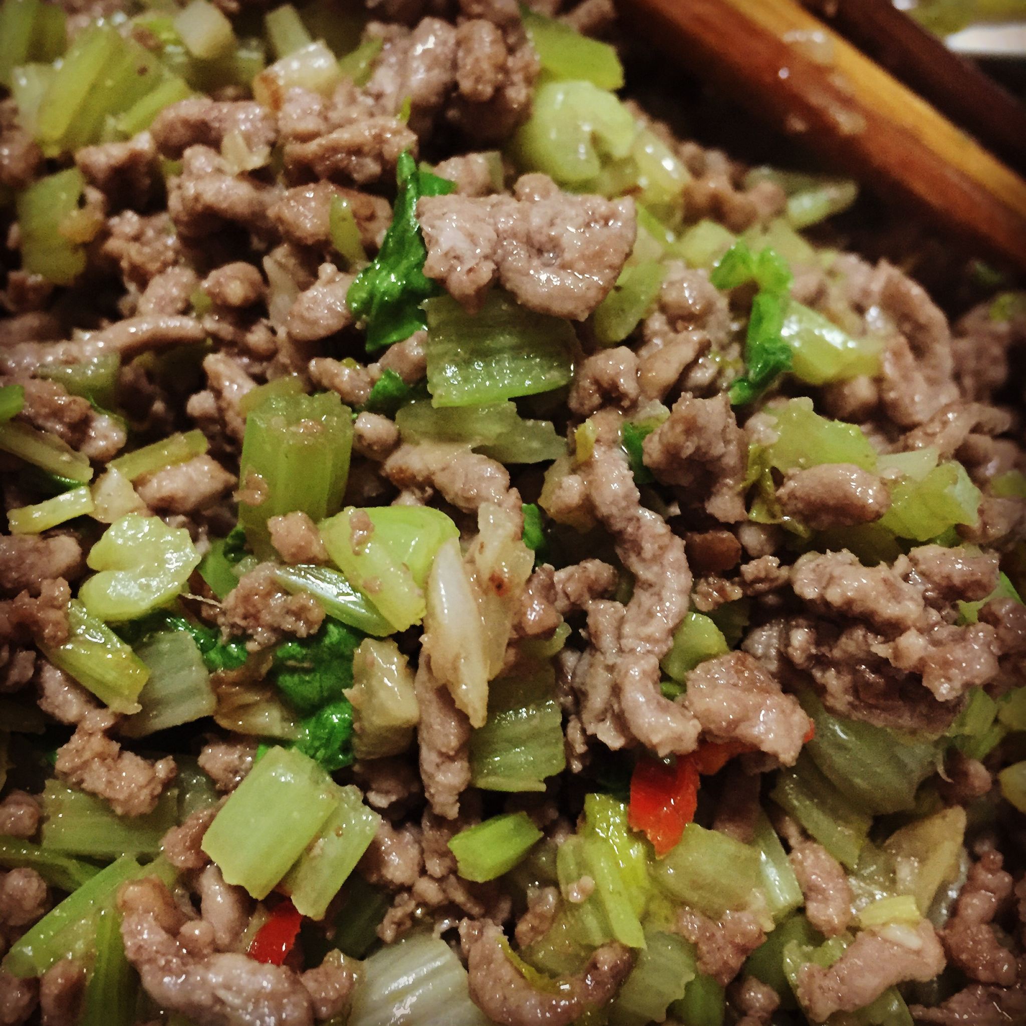 芹菜牛肉末「下饭神器」