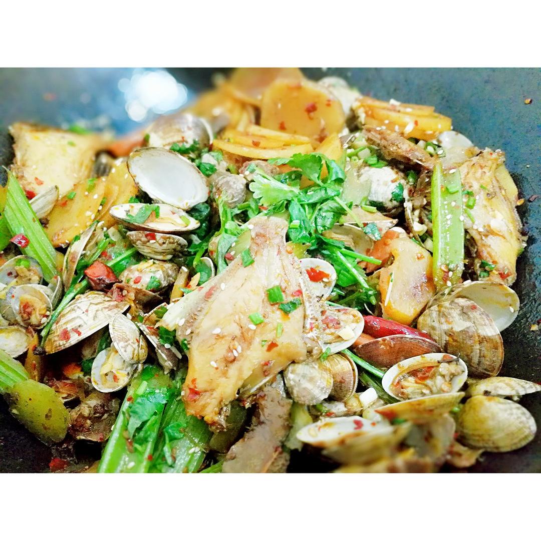 香辣炒花蛤（海鲜大排档的秘制酱汁）