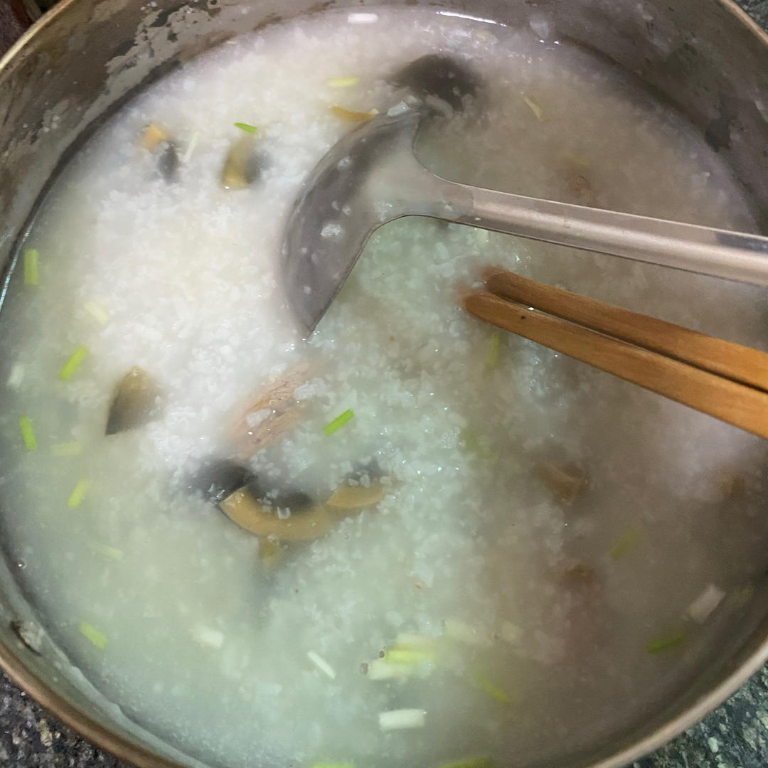 十五分钟快手之香滑皮蛋瘦肉粥(附五分钟电饭煲电压力锅更快捷方法)