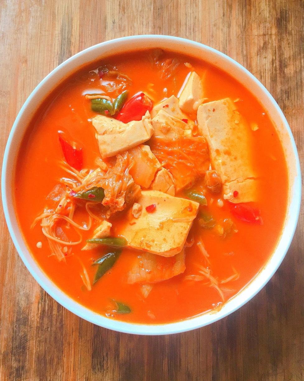 小cc爱生活做的辣白菜豆腐汤