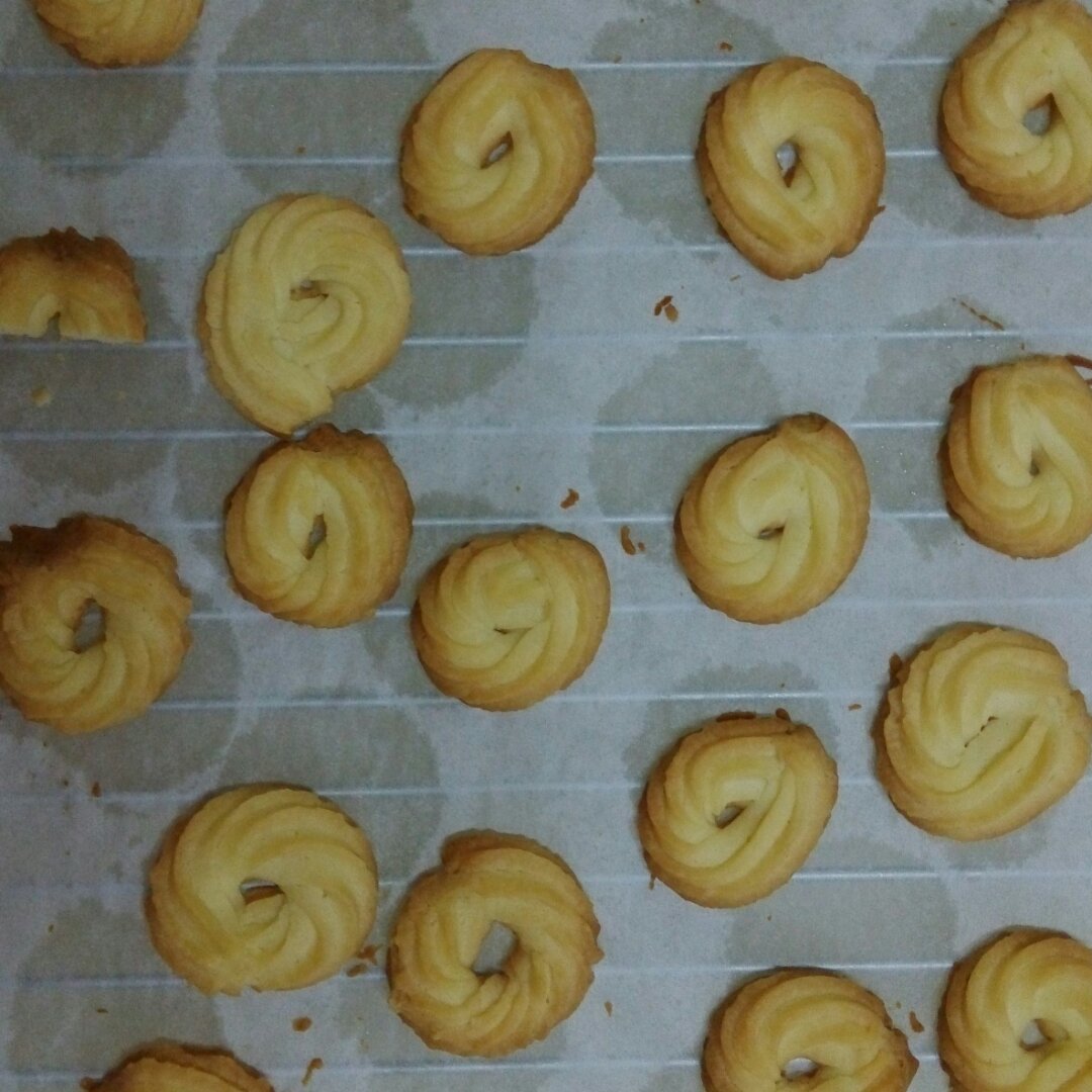 很酥的蛋白曲曲奇