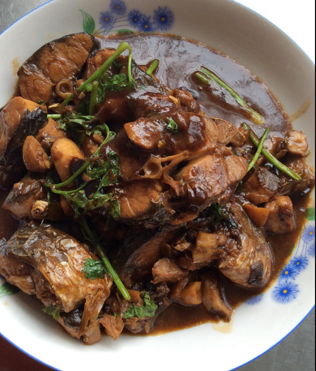 豆瓣酱烧梭鱼