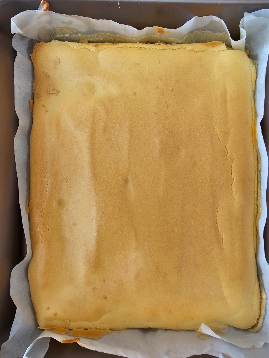 超详细的瑞士卷奶油蛋糕卷原味蛋糕卷的制作方法 饱满不掉皮不开裂（附模具换算方法）