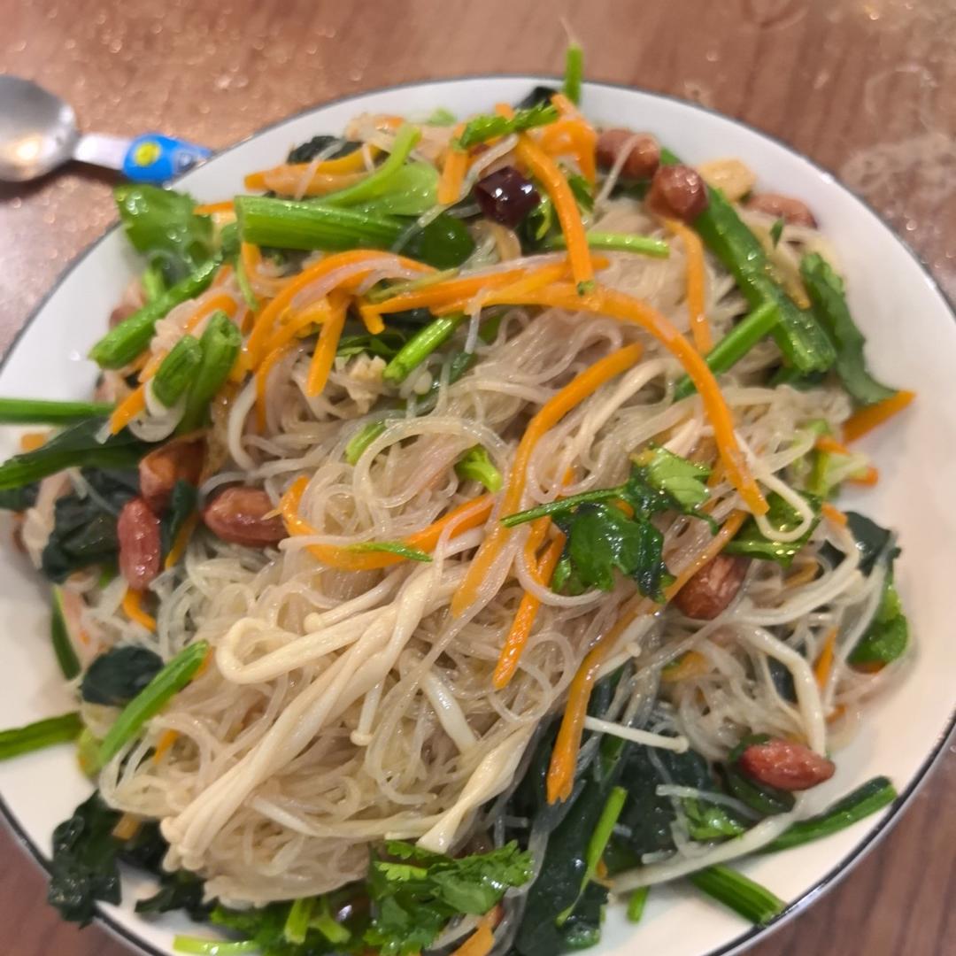万能凉拌菜料汁（凉拌菠菜粉丝）