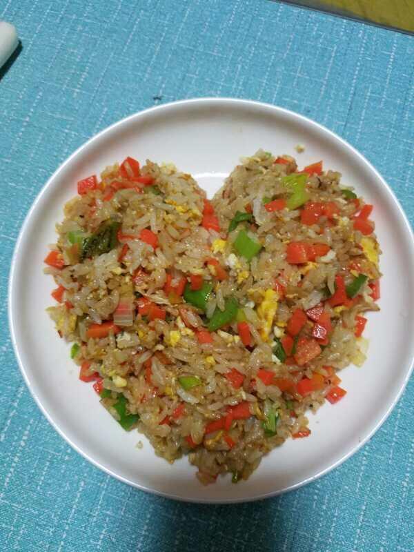 爱心蛋炒饭