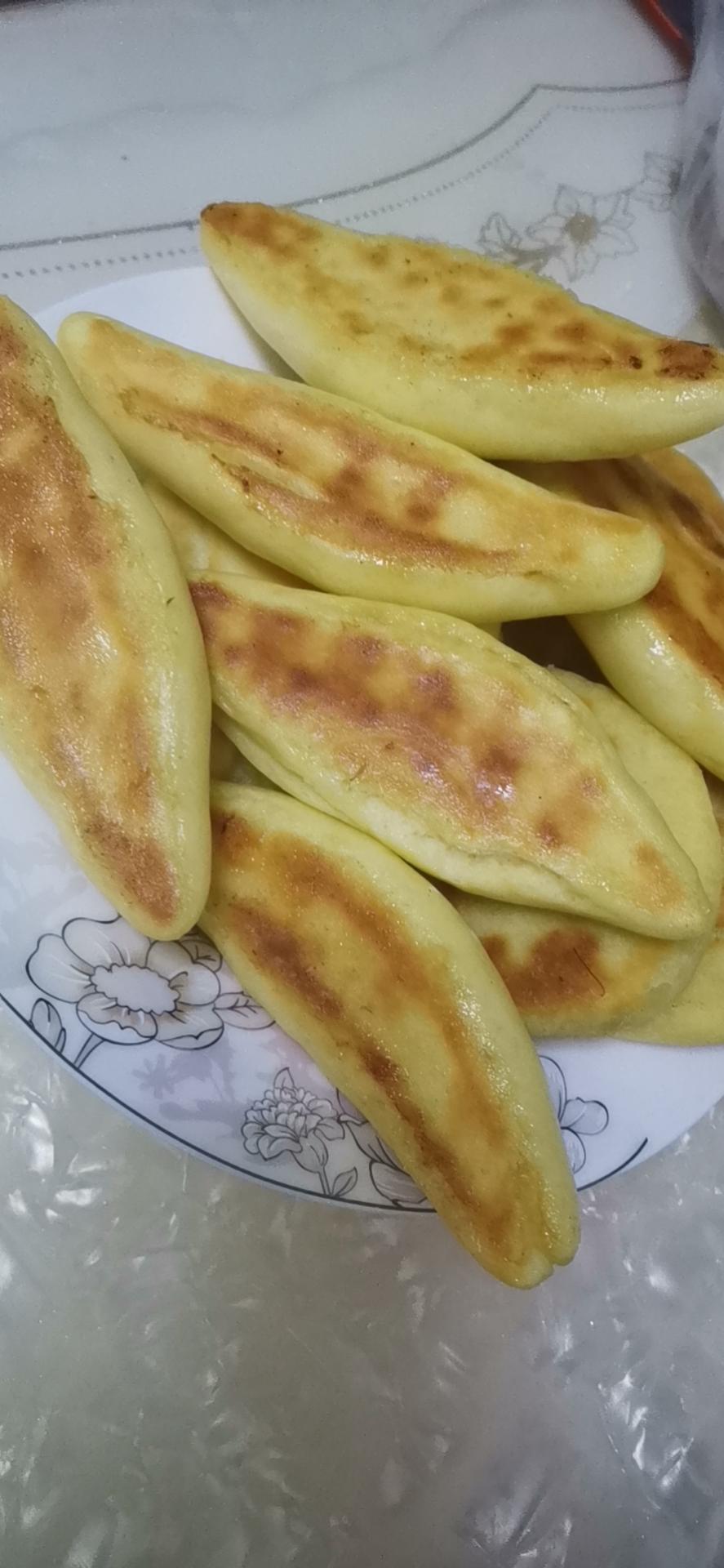 玉米面发面饼子