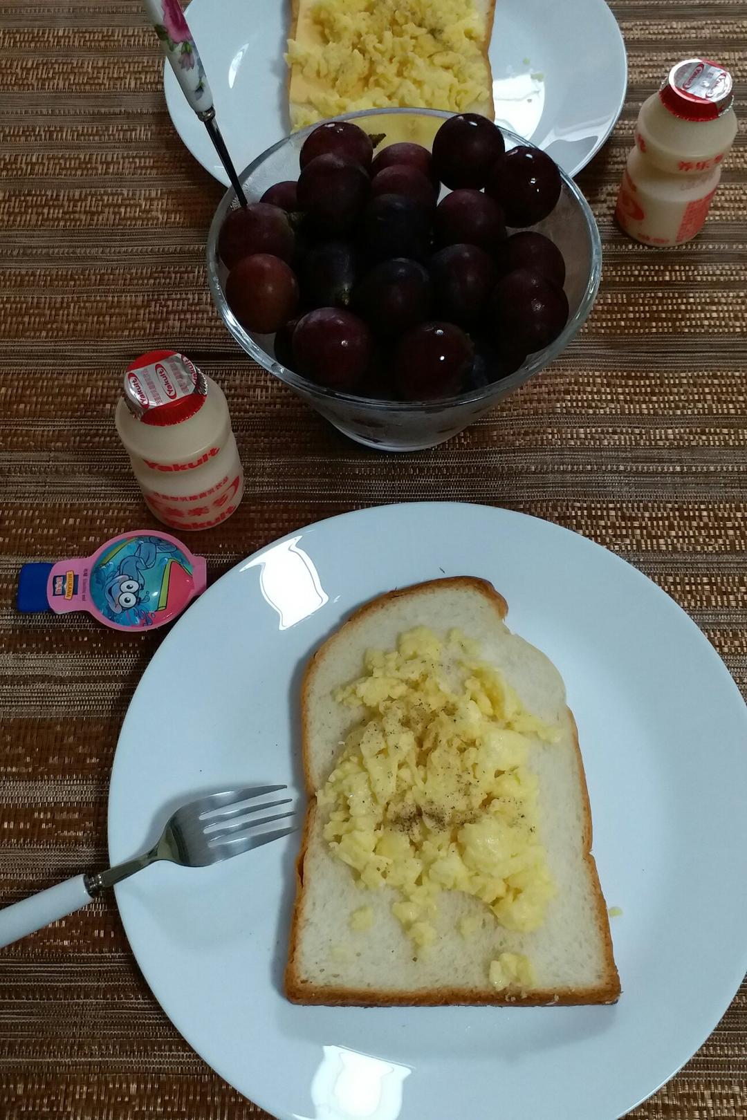 美式炒蛋 scrambled eggs