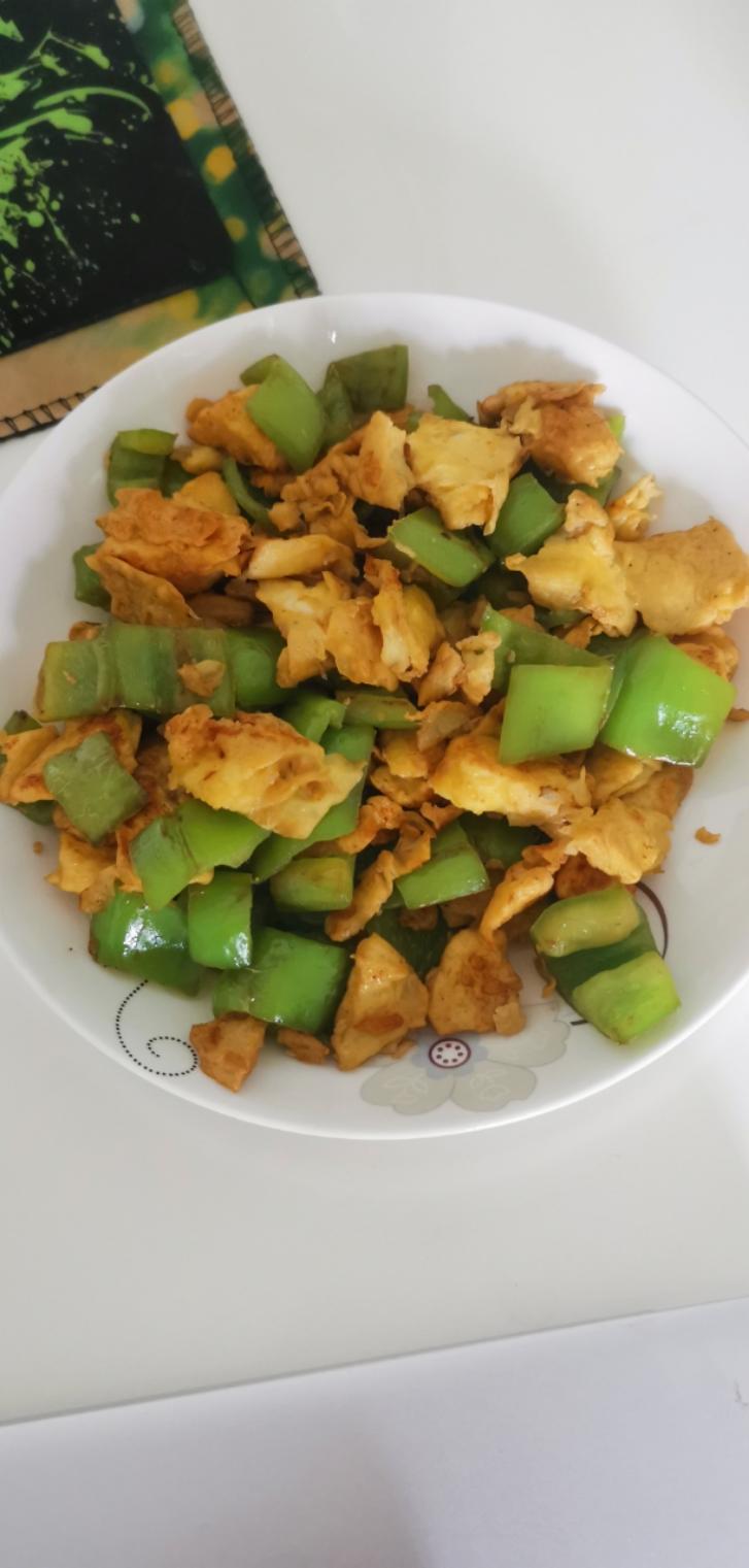厨师长教你：“青椒炒鸡蛋”的家常做法 ,非常下饭