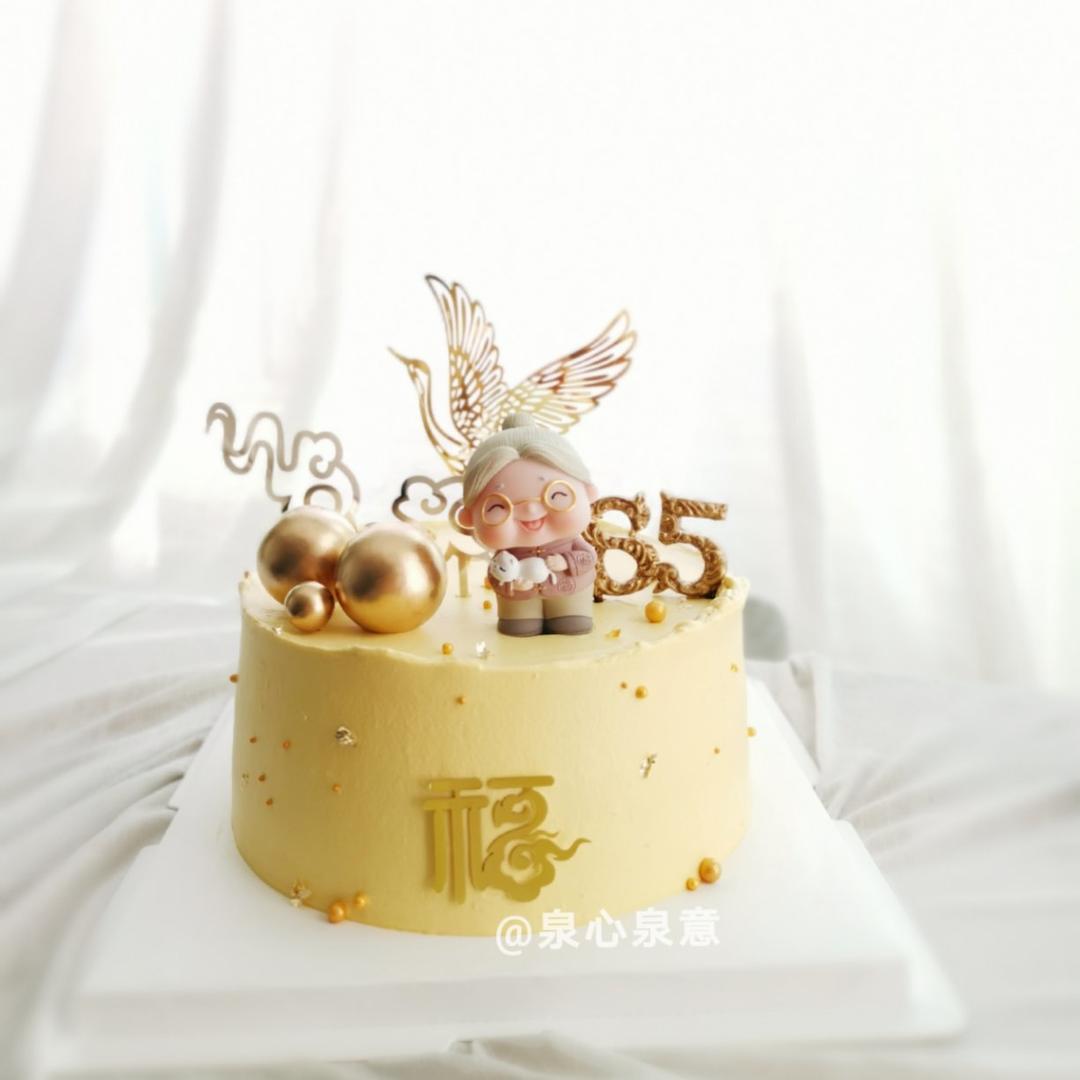 磕蛋糕的日子里……