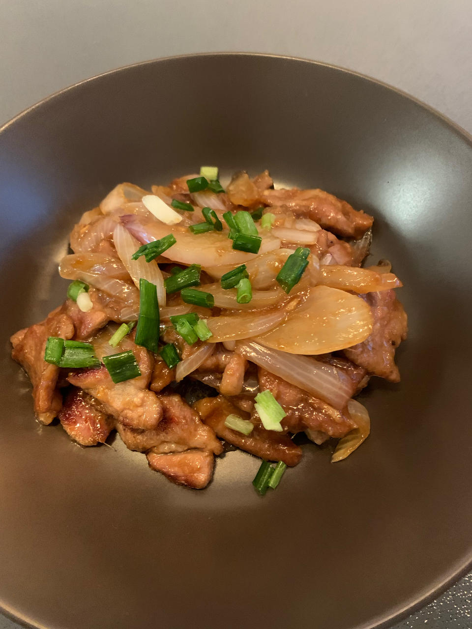 10分钟出锅的【猪肉生姜烧】，软嫩多汁能下饭！