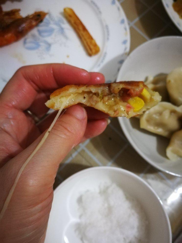 土豆cheese饼，吃起来象pizza