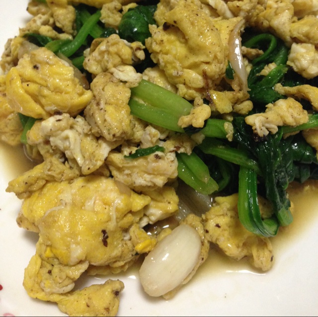 菠菜炒鸡蛋