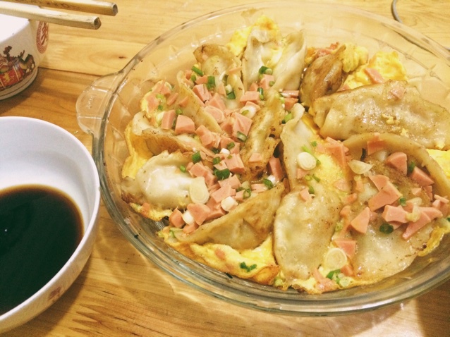 蛋抱煎饺（速冻饺）