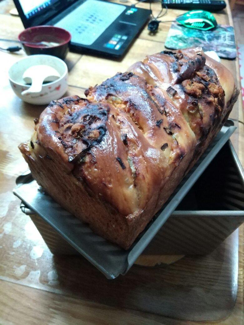 香葱肉松手撕吐司