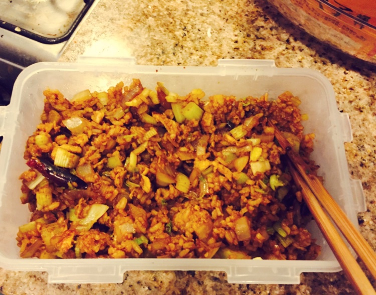 小时候的酱油炒饭