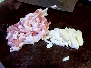 扁豆炒肉丝的做法 步骤3