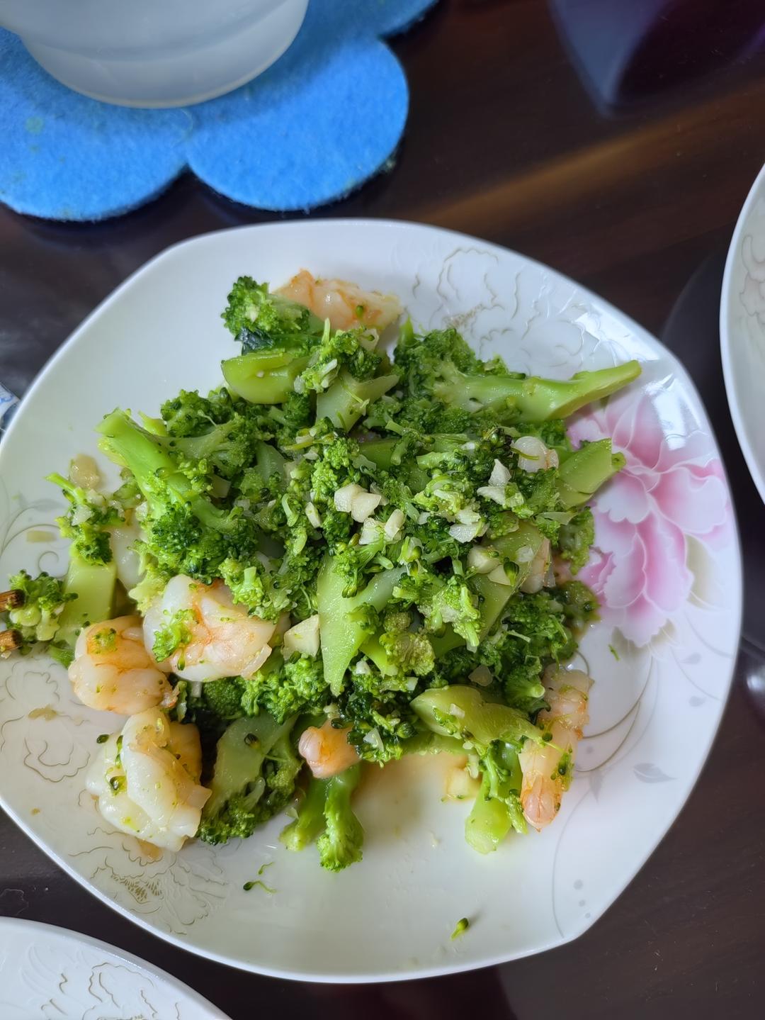 西兰花拌虾仁【低脂又美味】