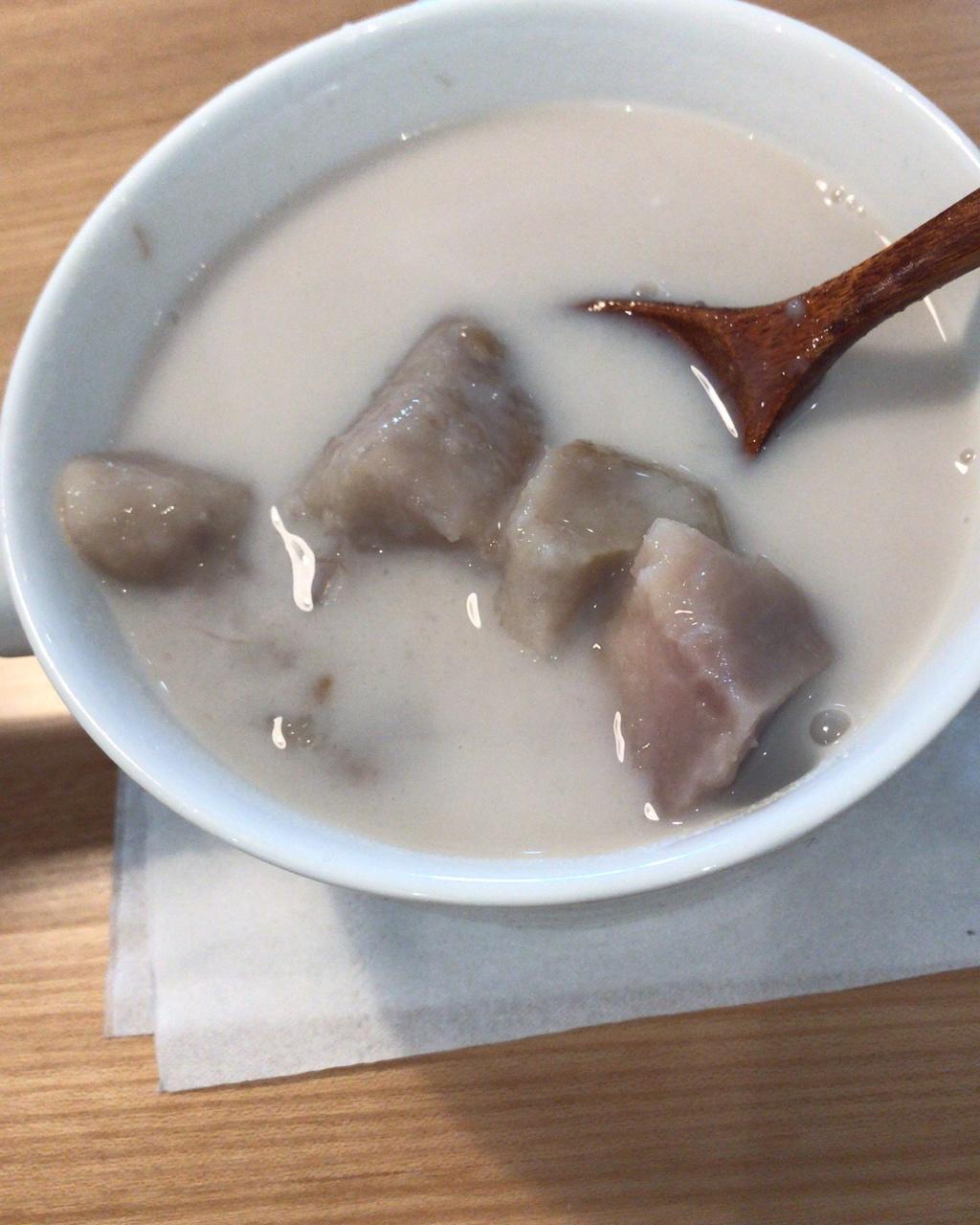 芋头椰奶甜汤