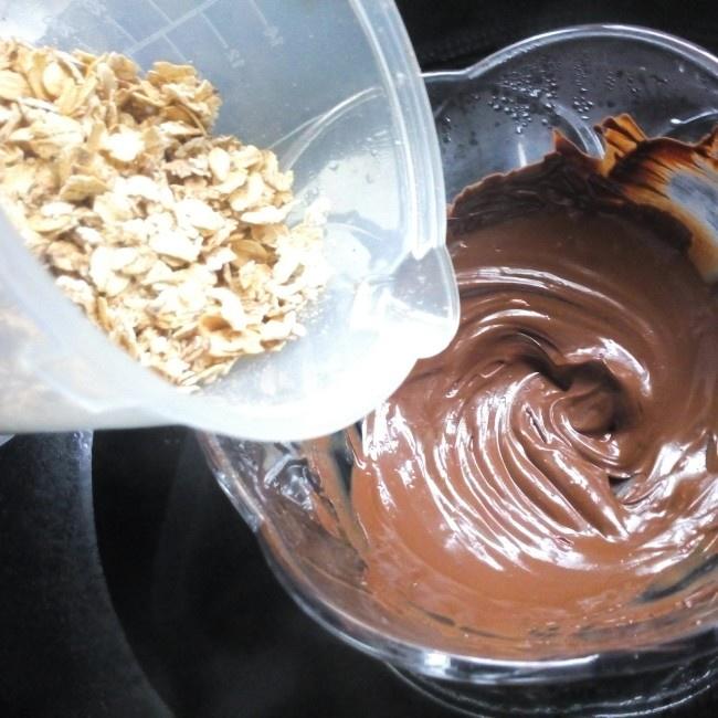 【一分钟】巧克力燕麦的做法 步骤6