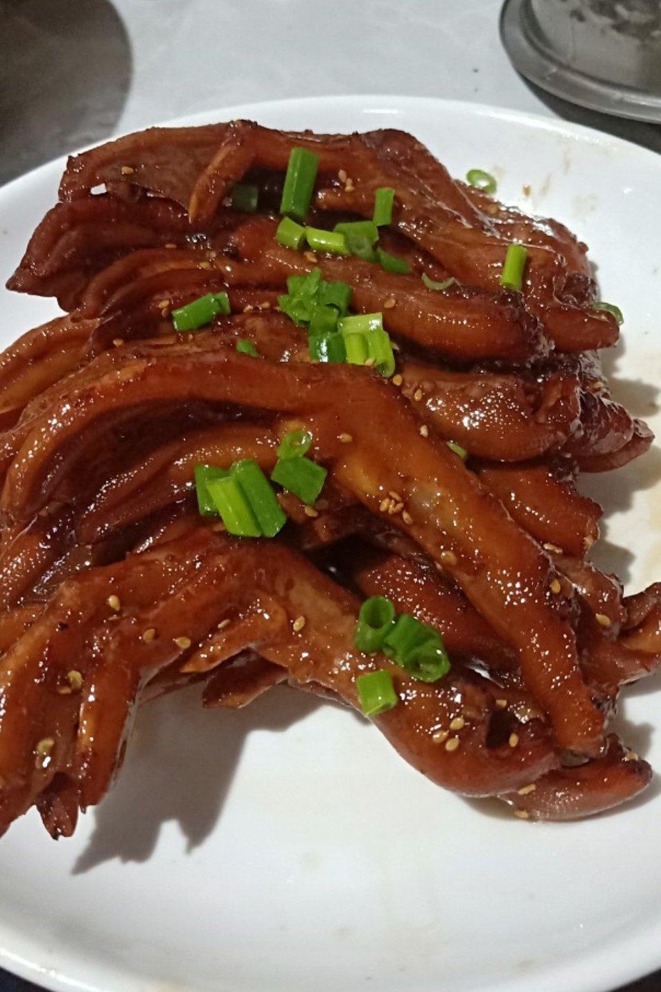 完爆小吃摊之卤鸭爪