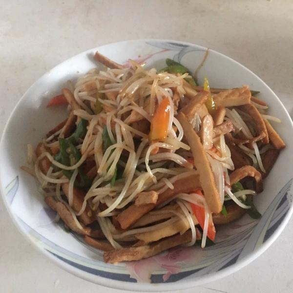 比肉还好吃的豆干炒绿豆芽