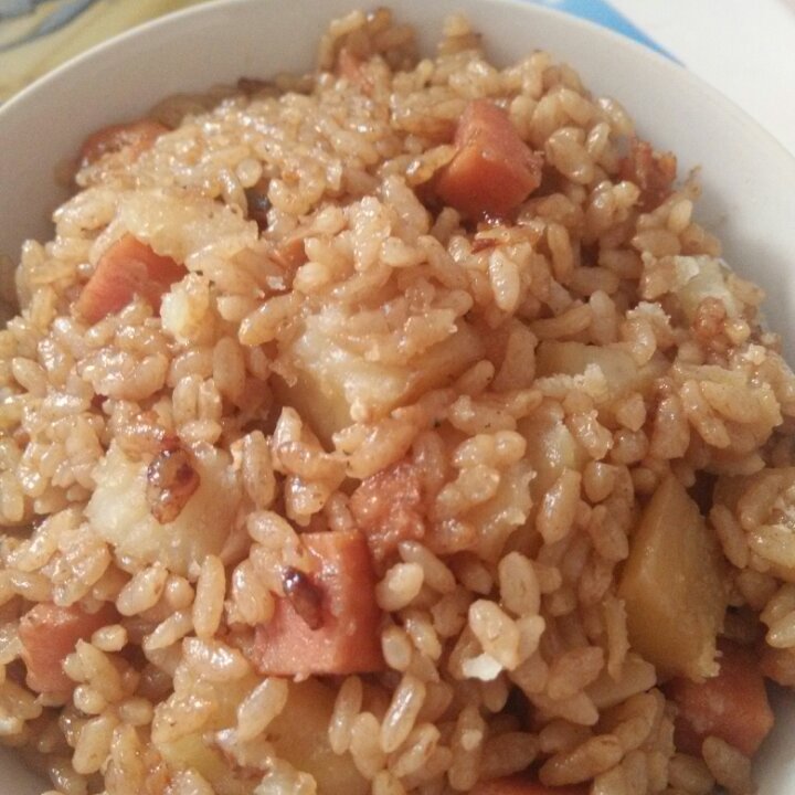 土豆焖饭（电饭锅版）