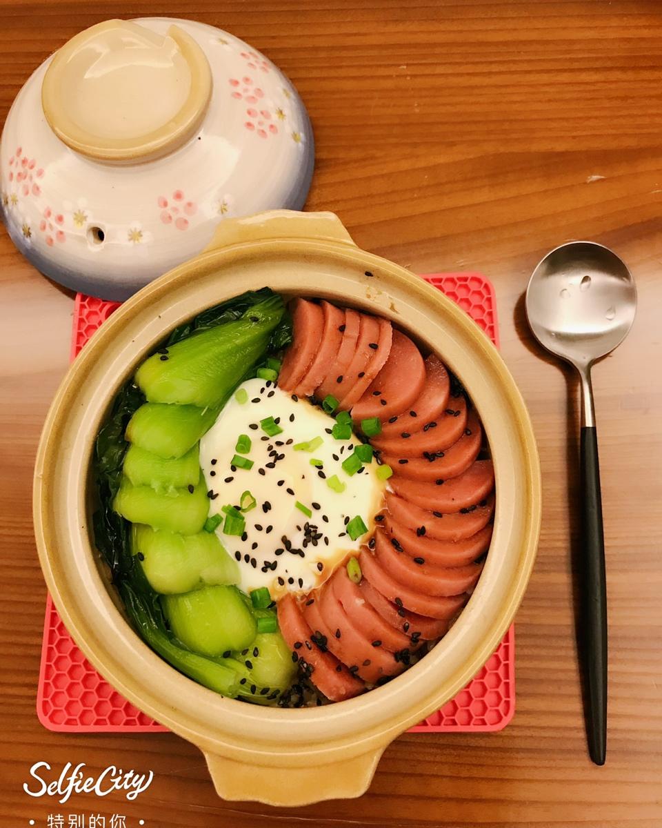 清水80做的广式腊肠砂锅煲仔饭