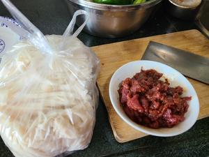潮汕牛肉炒粿条的做法 步骤1