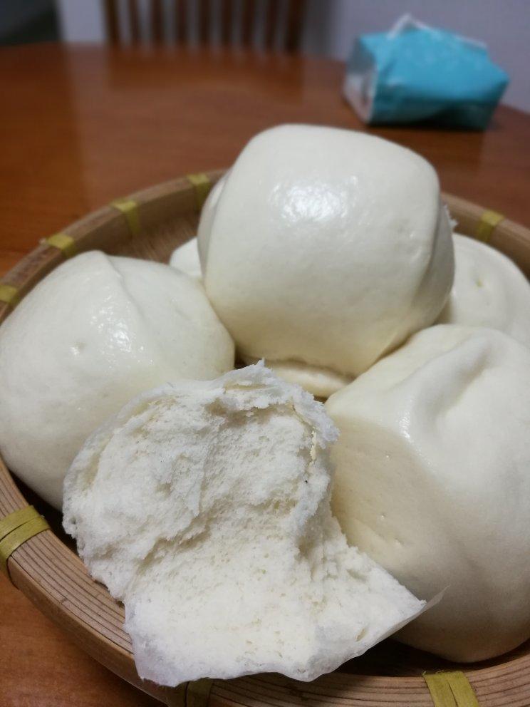 爱笑的月光宝盒做的大白馒头 steamed bun