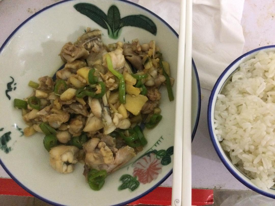 红烧牛蛙