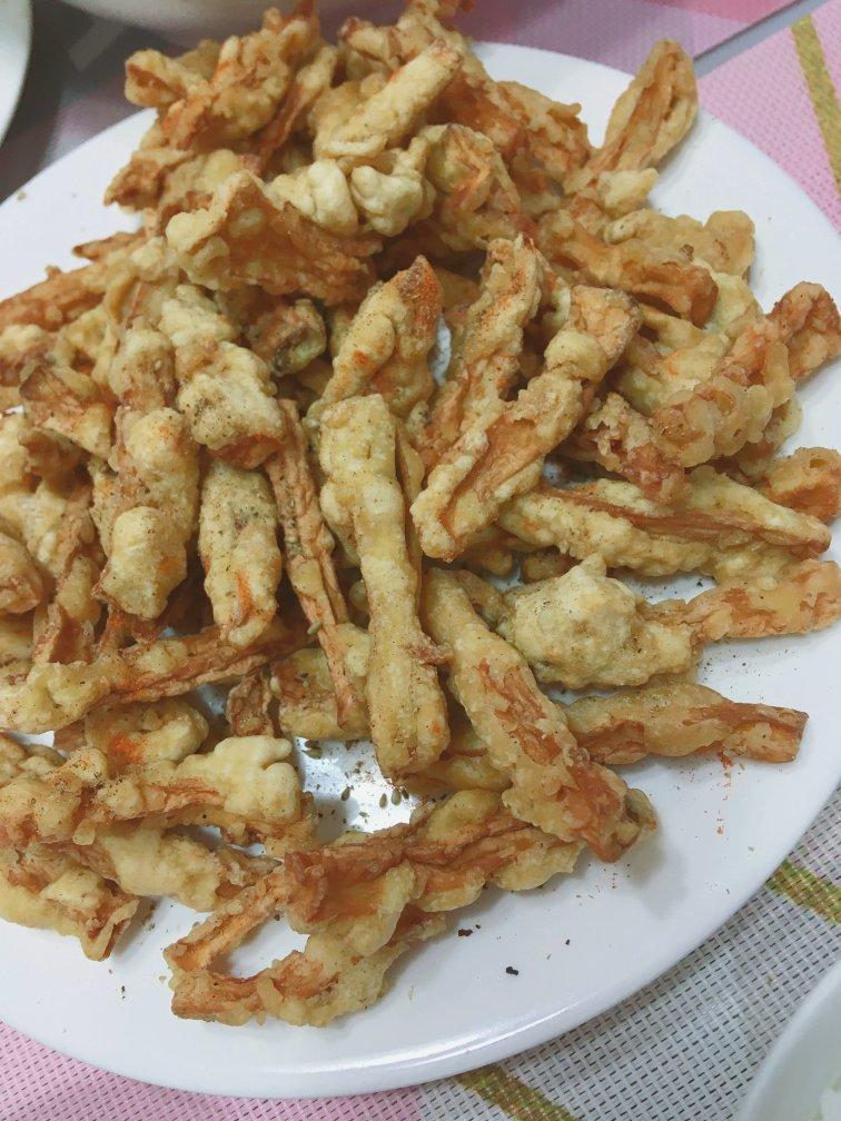 绝对惊艳到你💌一起来吃外酥里嫩，给肉都不换的椒盐杏鲍菇❗️