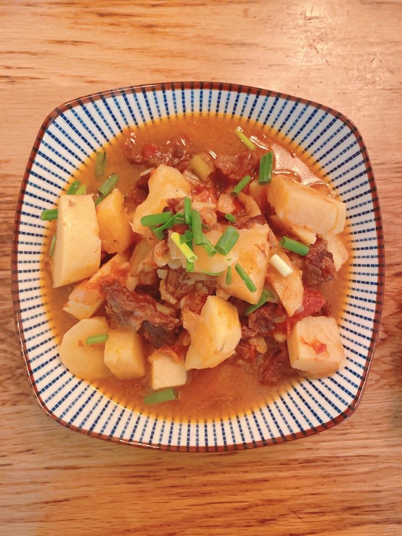 番茄土豆炖牛腩