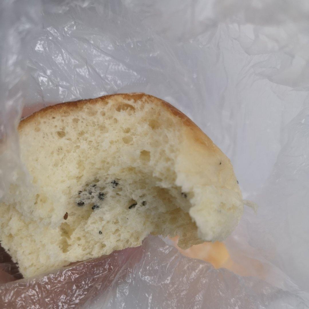 一次发酵，松软拉丝的牛奶小餐包