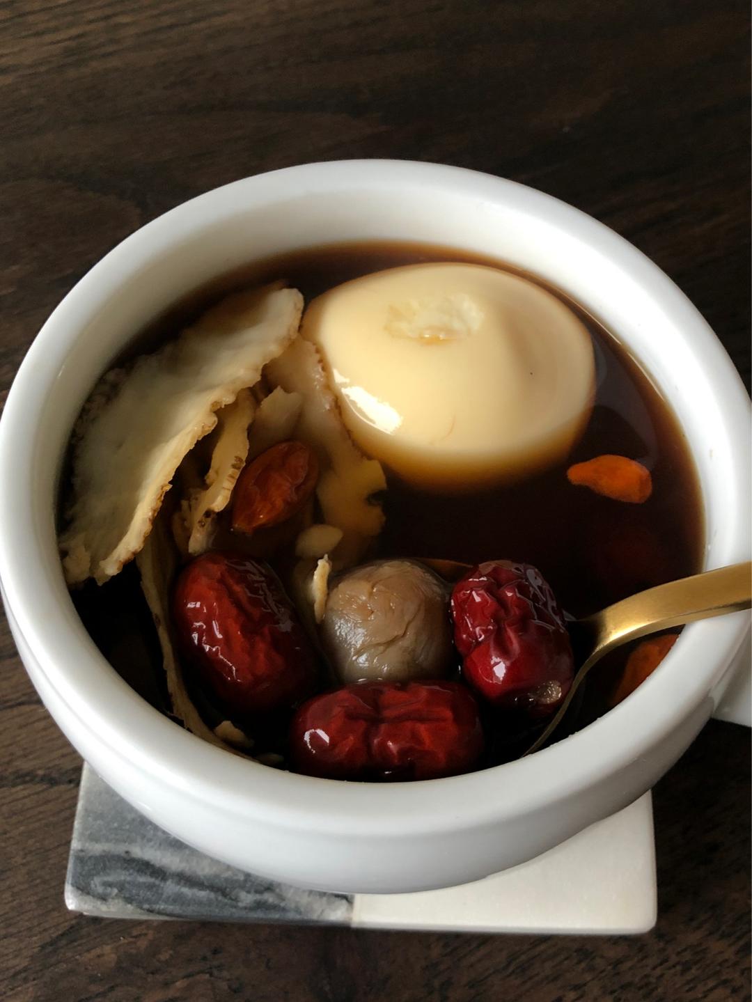 量少姨妈疼、面色差丨女生一定要喝五红汤！