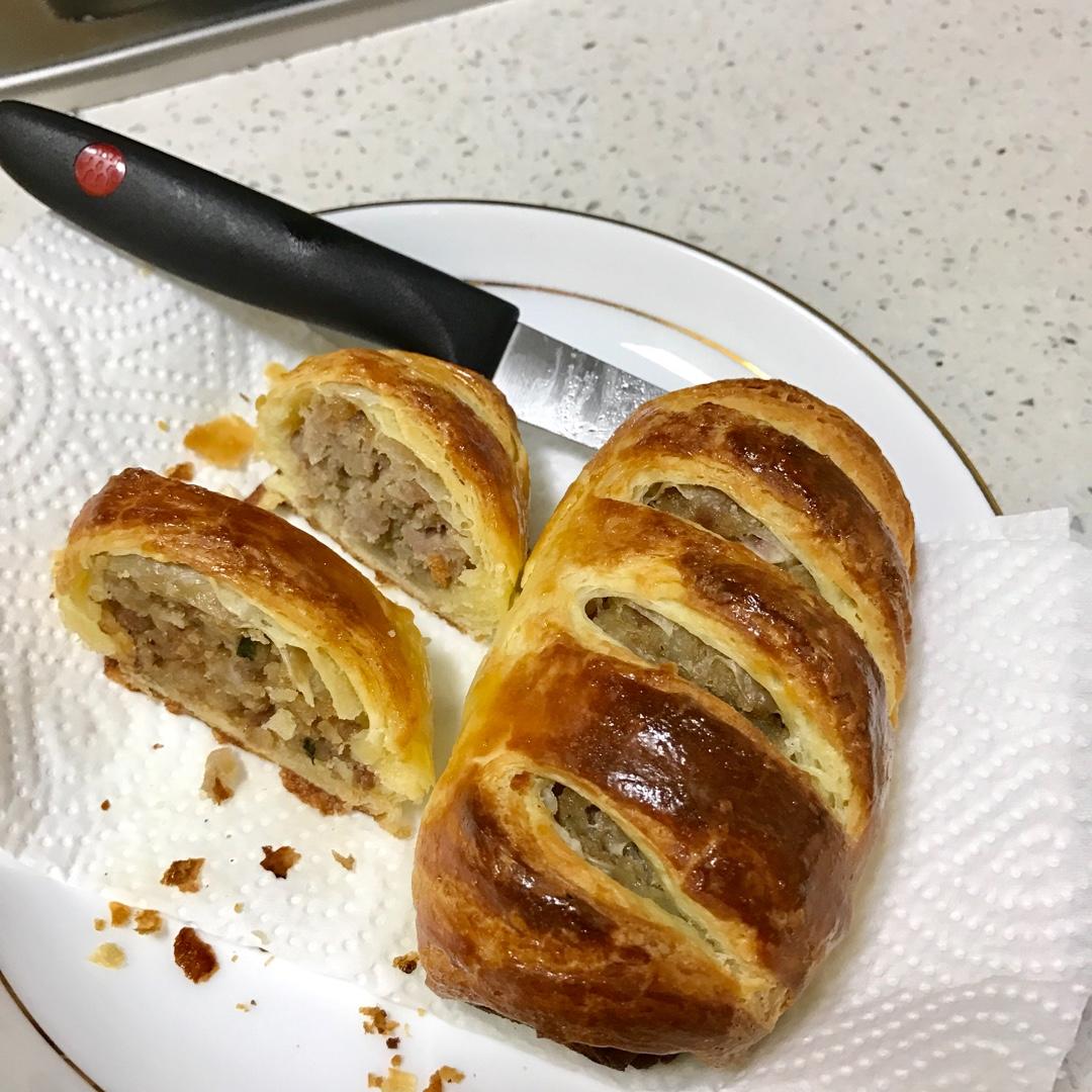 sally_david做的千层酥香肠卷 sausage roll