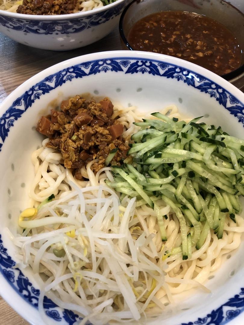 堂妈的炸酱面