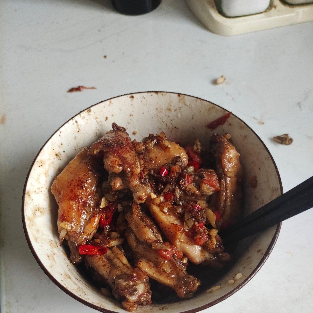 蒜香鸡翅，这才是鸡翅最好吃的做法