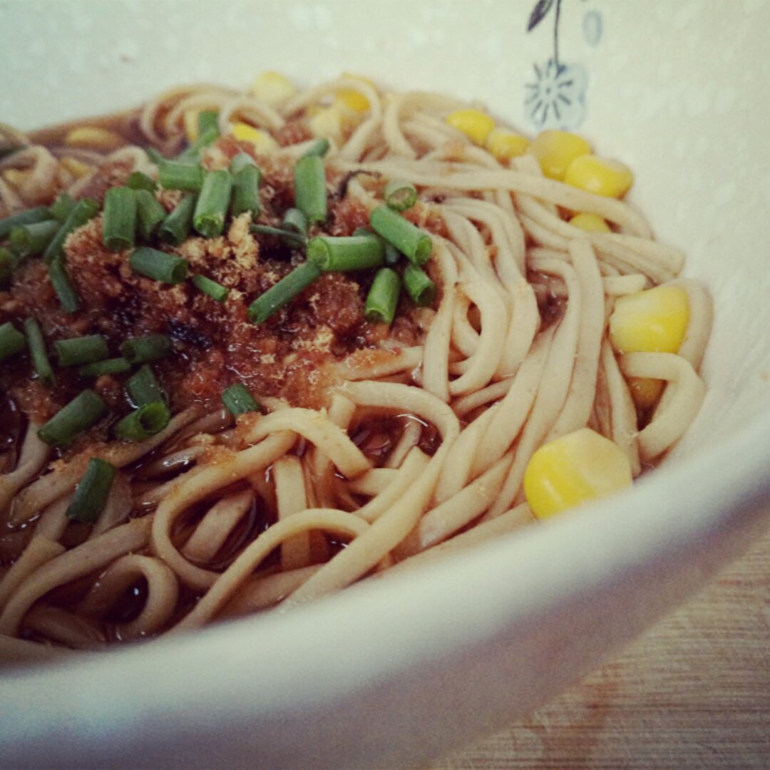 家常酱油汤面