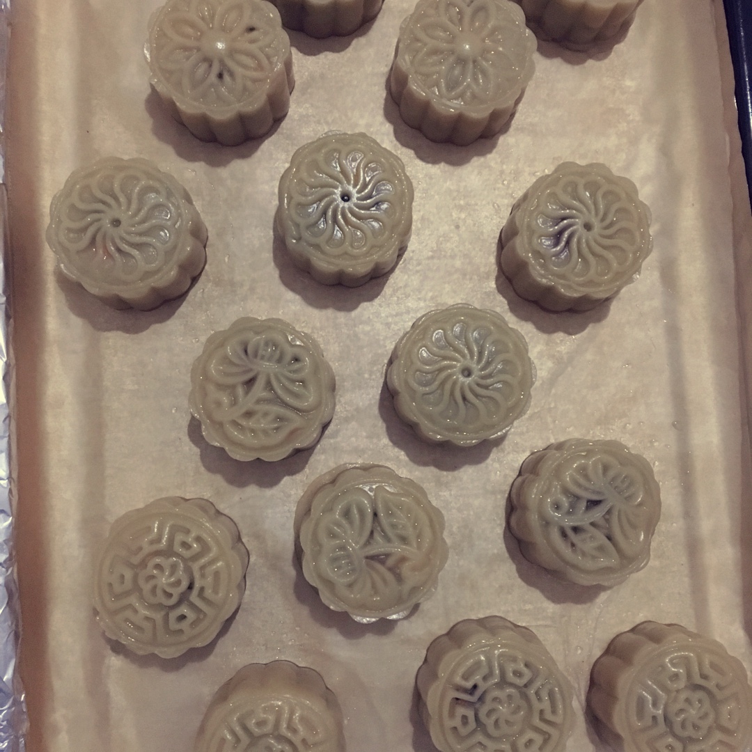 广式五仁月饼 Moon Cakes with Mixed Nuts